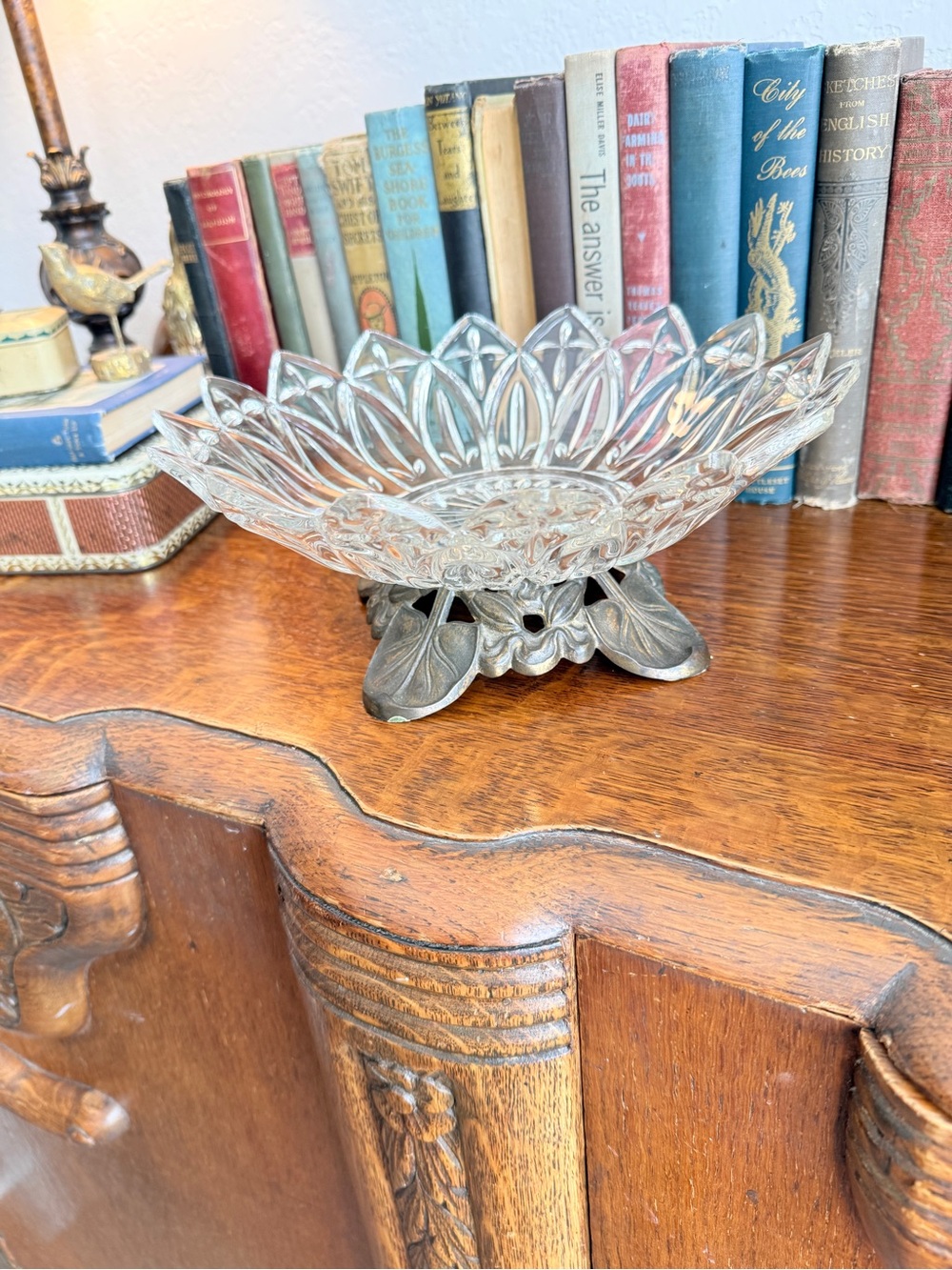Vintage Federal Glass “Petals”  Lotus Pedestal Bowl – Hollywood Regency - Picture 6 of 15